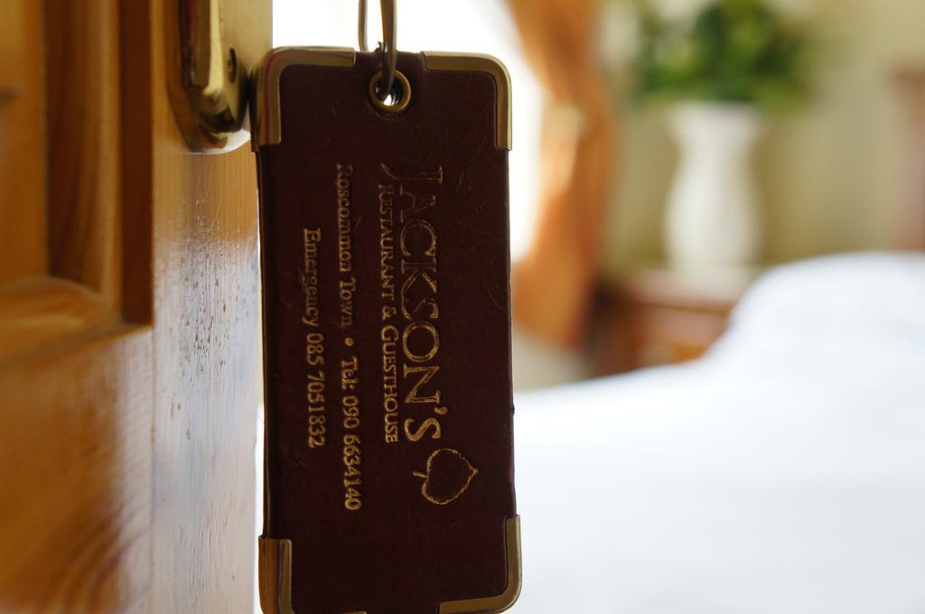Jacksons Restaurant And Accommodation รอสส์คอมมัน ห้อง รูปภาพ